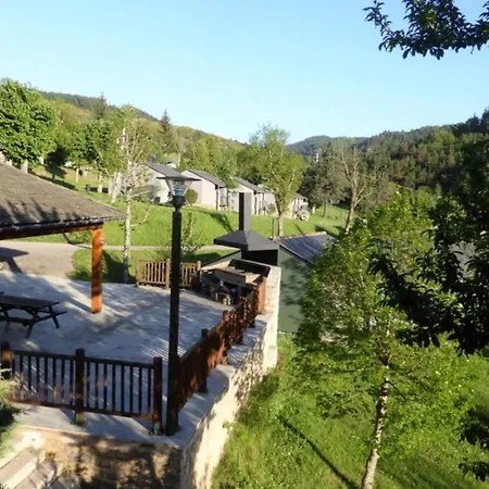 Maison Pmr Avec Terrasse - 6 Pers - Api-1-52-1724 * Meyrueis
